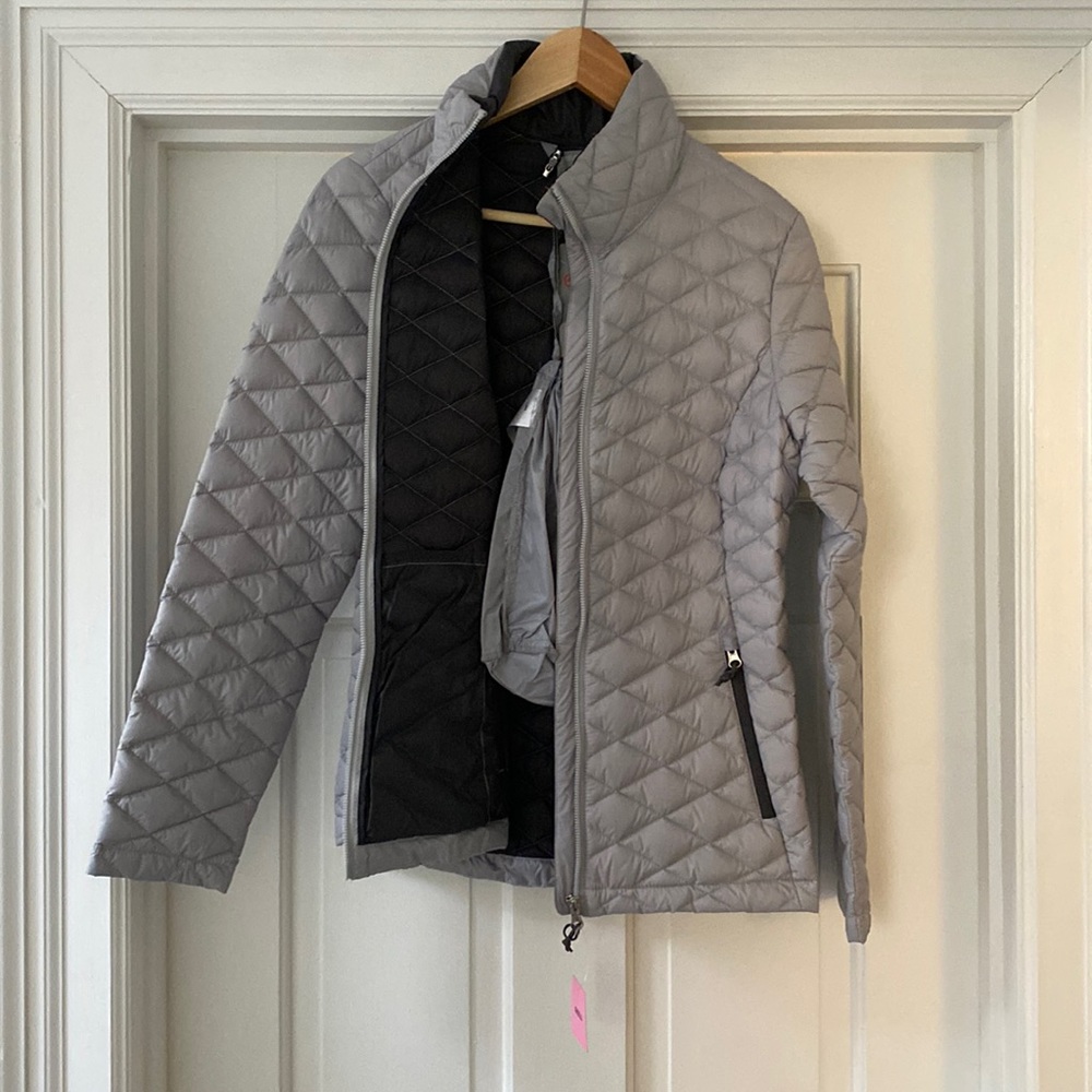 Free Country premium packable down lightweight jacket.